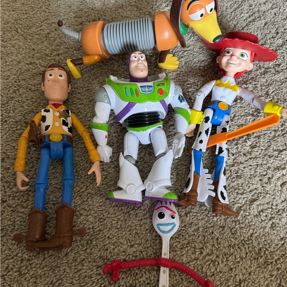 Disney Toy Story Action Figures - Woody, Buzz, Jessie & Forky - Picture 3 of 3